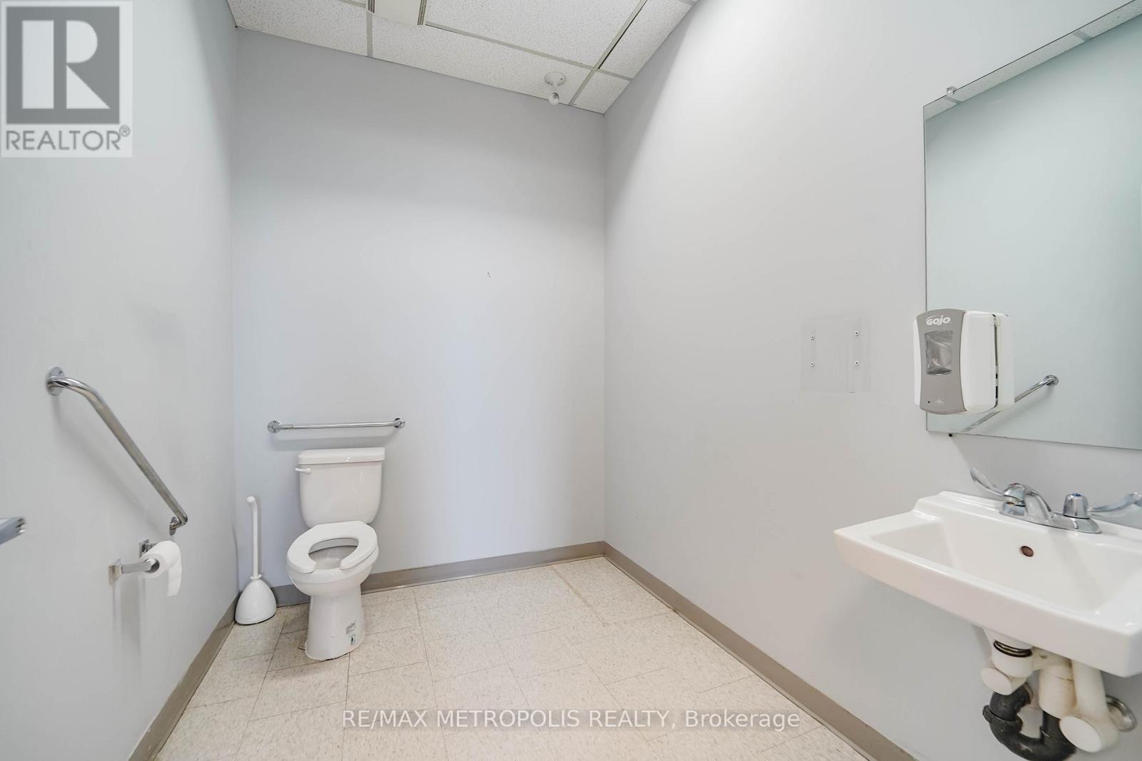 1 - 21 Essa Road, Barrie, Ontario  L4N 3K4 - Photo 37 - S12951646