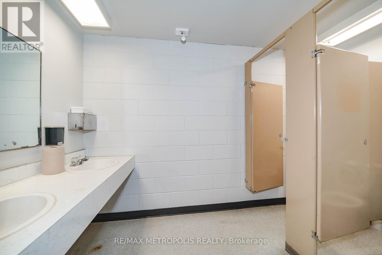 1 - 21 Essa Road, Barrie, Ontario  L4N 3K4 - Photo 43 - S12951646