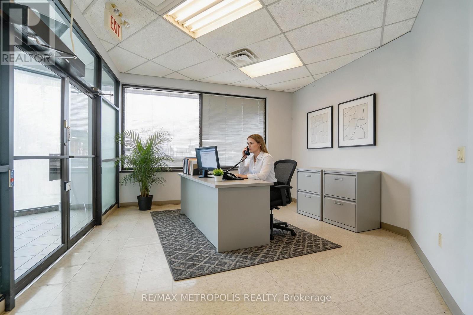 1 - 21 Essa Road, Barrie, Ontario  L4N 3K4 - Photo 6 - S12951646