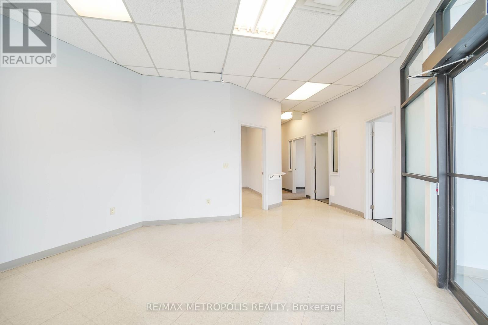 1 - 21 Essa Road, Barrie, Ontario  L4N 3K4 - Photo 8 - S12951646