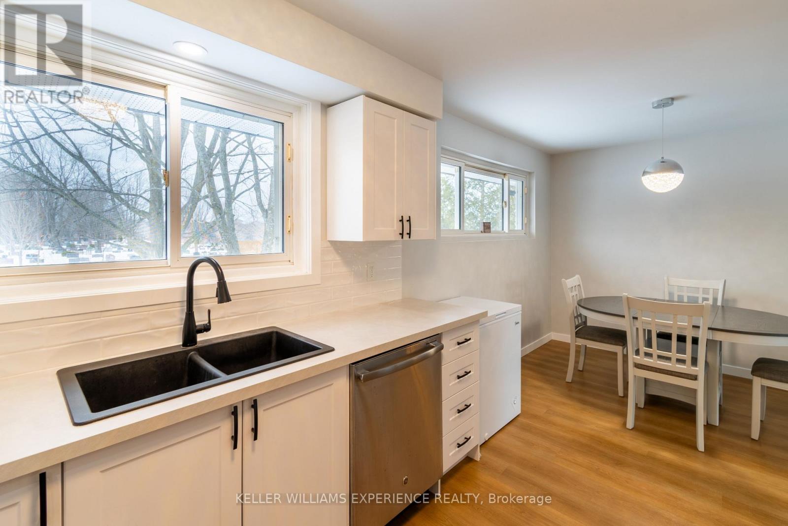 588 Manly Street, Midland, Ontario  L4R 3G3 - Photo 7 - S12951730