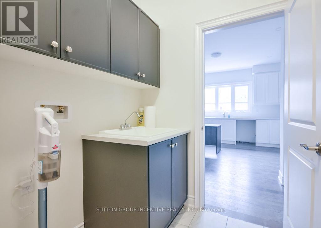 10 Cottonwood Street, Springwater, Ontario  L0L 1Y2 - Photo 11 - S12951736