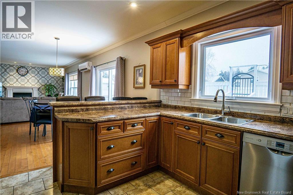 52 Dawson Drive, Oromocto, New Brunswick  E2V 0B6 - Photo 14 - NB136382