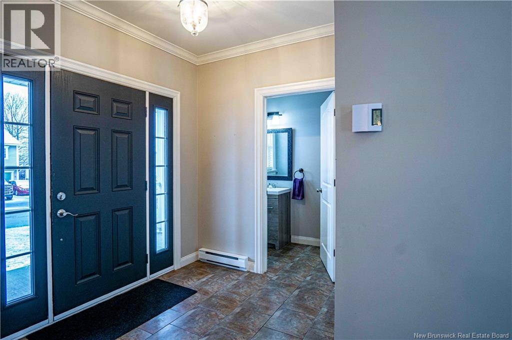 52 Dawson Drive, Oromocto, New Brunswick  E2V 0B6 - Photo 2 - NB136382