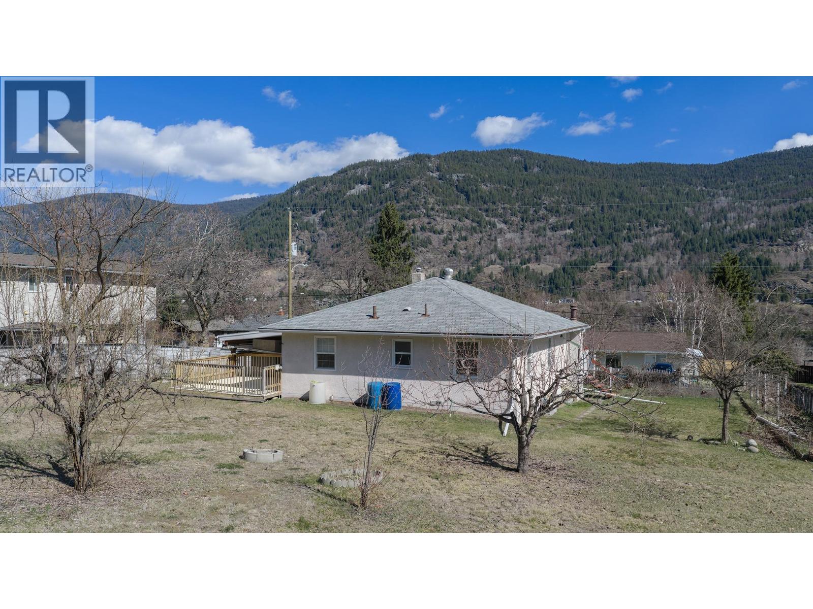 3404 4th Avenue, Castlegar, British Columbia  V1N 2T3 - Photo 37 - 10381823