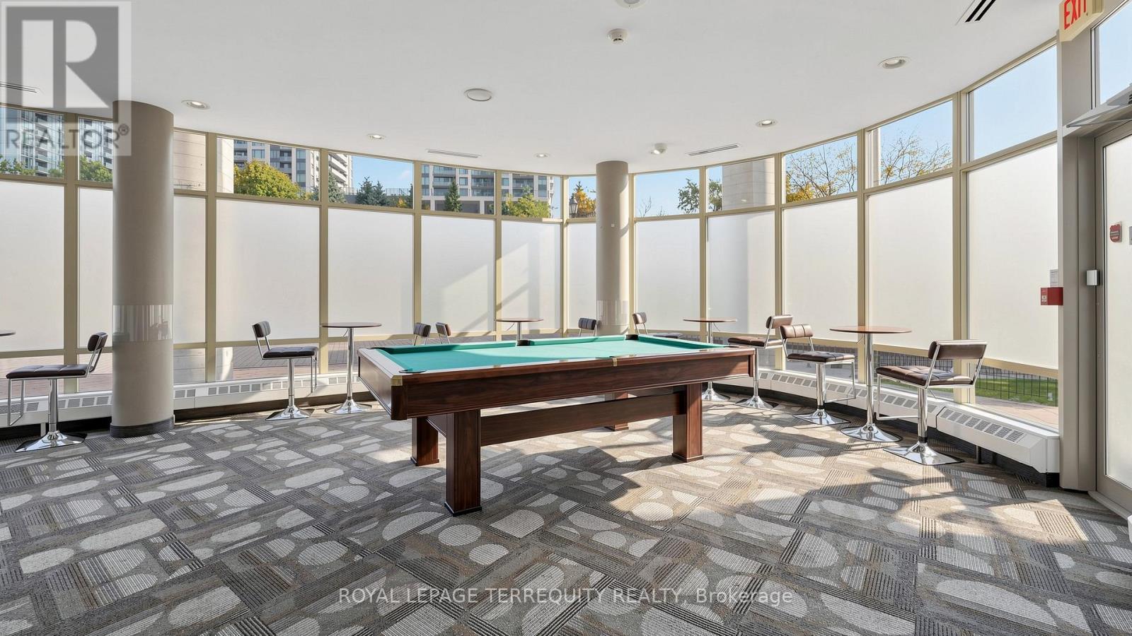 2205 - 15 Windermere Avenue, Toronto, Ontario  M6S 5A2 - Photo 31 - W12950880