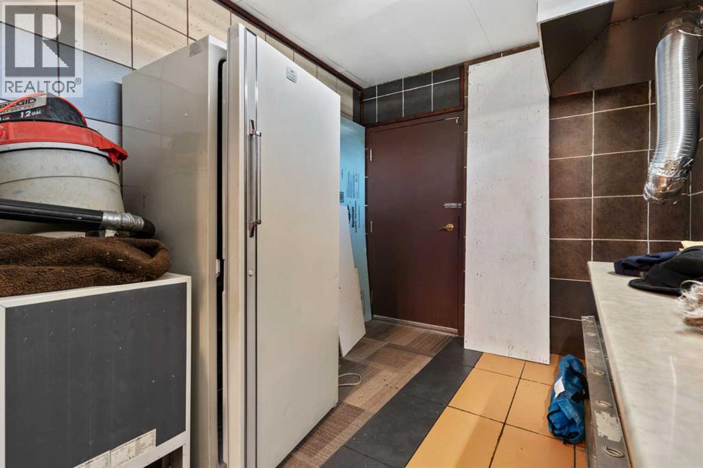 230 Main Street, Ferintosh, Alberta  T0B 1M0 - Photo 23 - A2298598