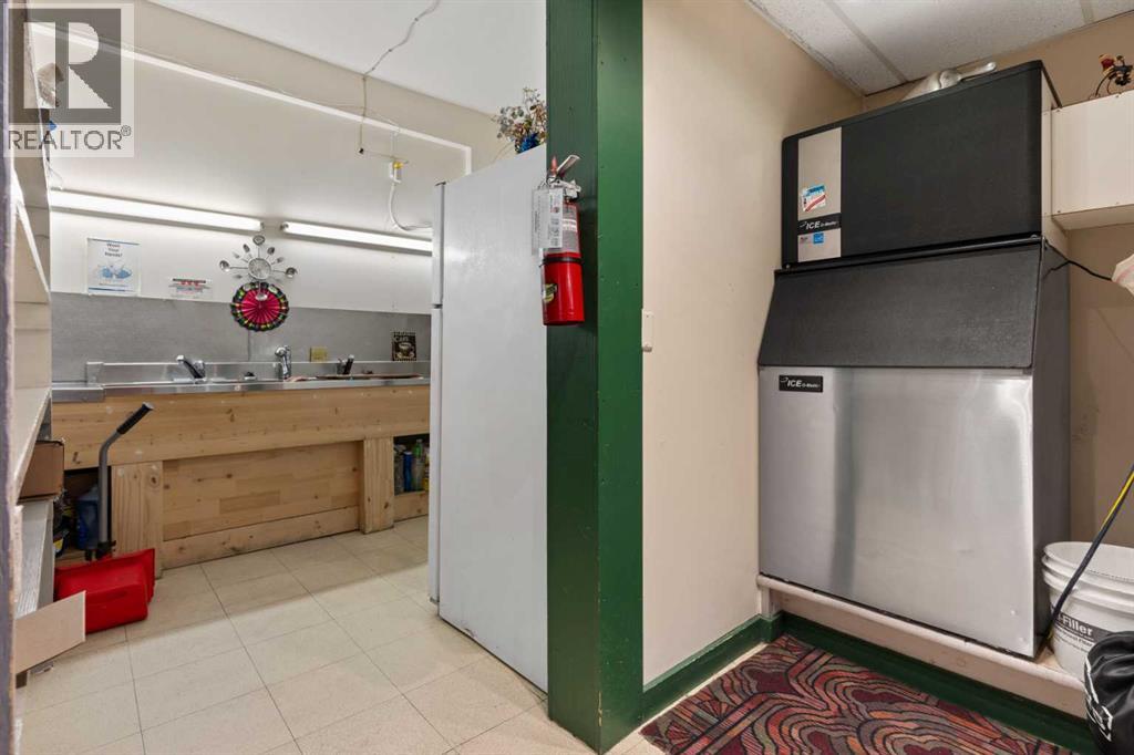 230 Main Street, Ferintosh, Alberta  T0B 1M0 - Photo 26 - A2298598