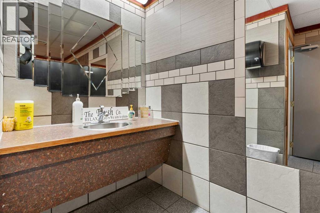 230 Main Street, Ferintosh, Alberta  T0B 1M0 - Photo 6 - A2298598