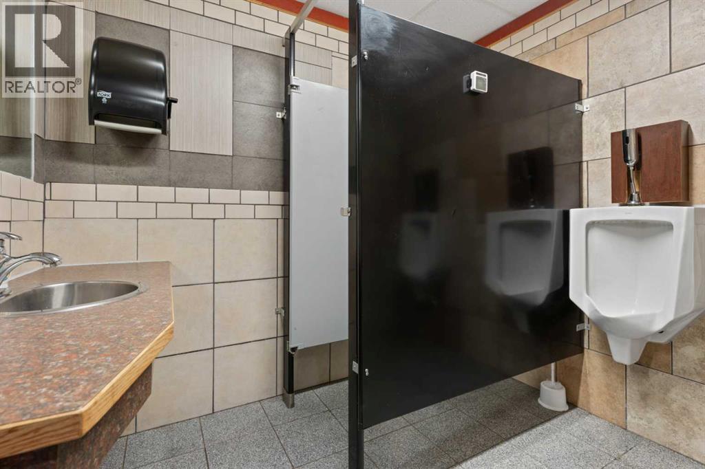 230 Main Street, Ferintosh, Alberta  T0B 1M0 - Photo 8 - A2298598