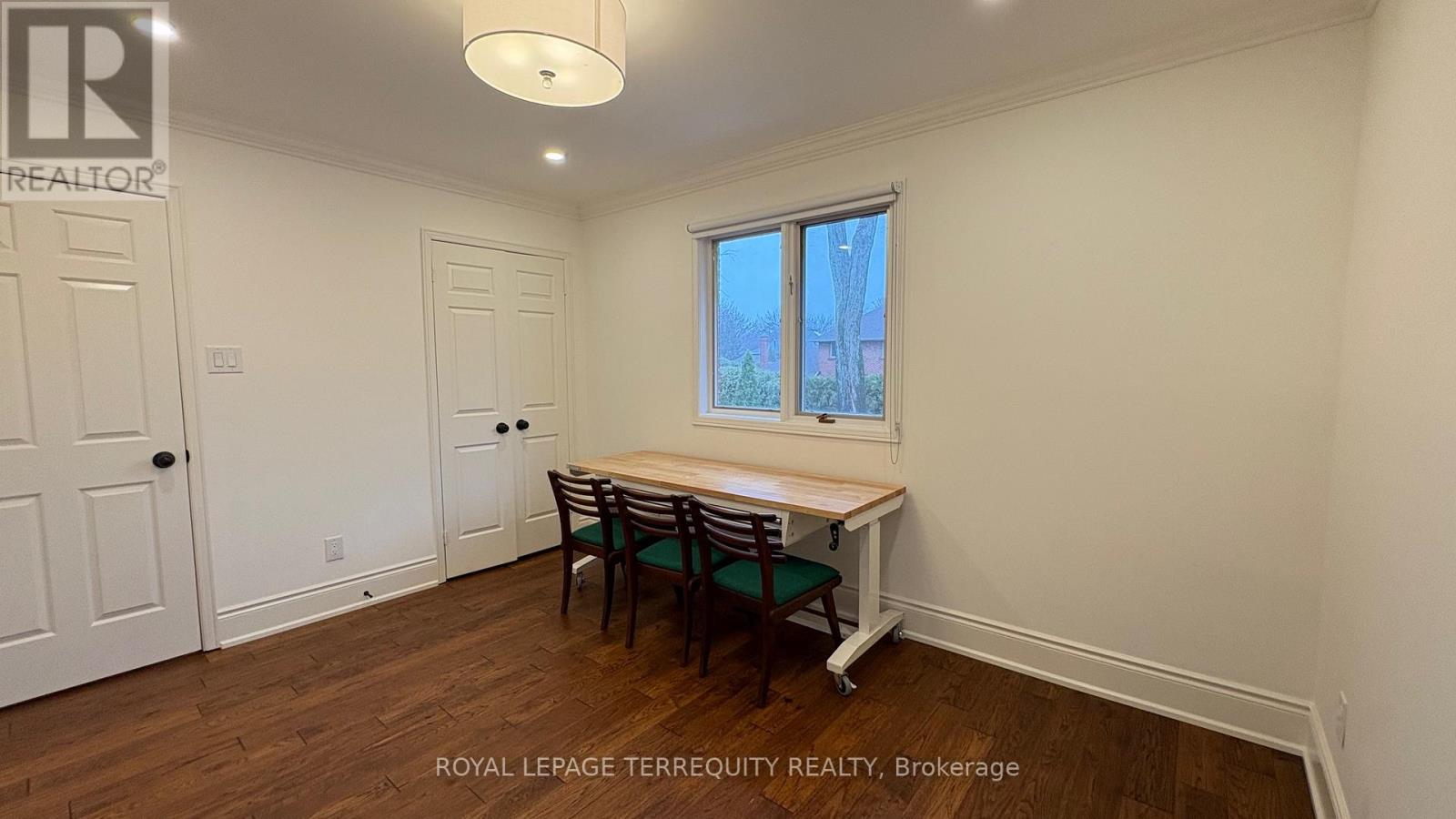 1841 Sherwood Forrest Circle, Mississauga, Ontario  L5K 2G6 - Photo 30 - W12951510