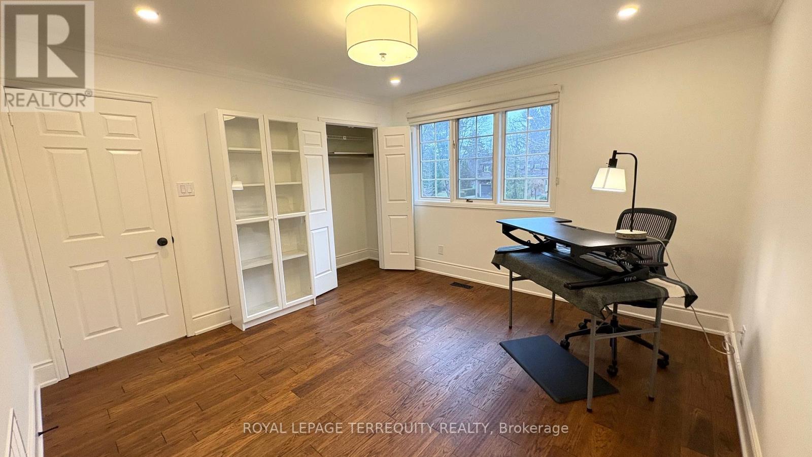 1841 Sherwood Forrest Circle, Mississauga, Ontario  L5K 2G6 - Photo 34 - W12951510