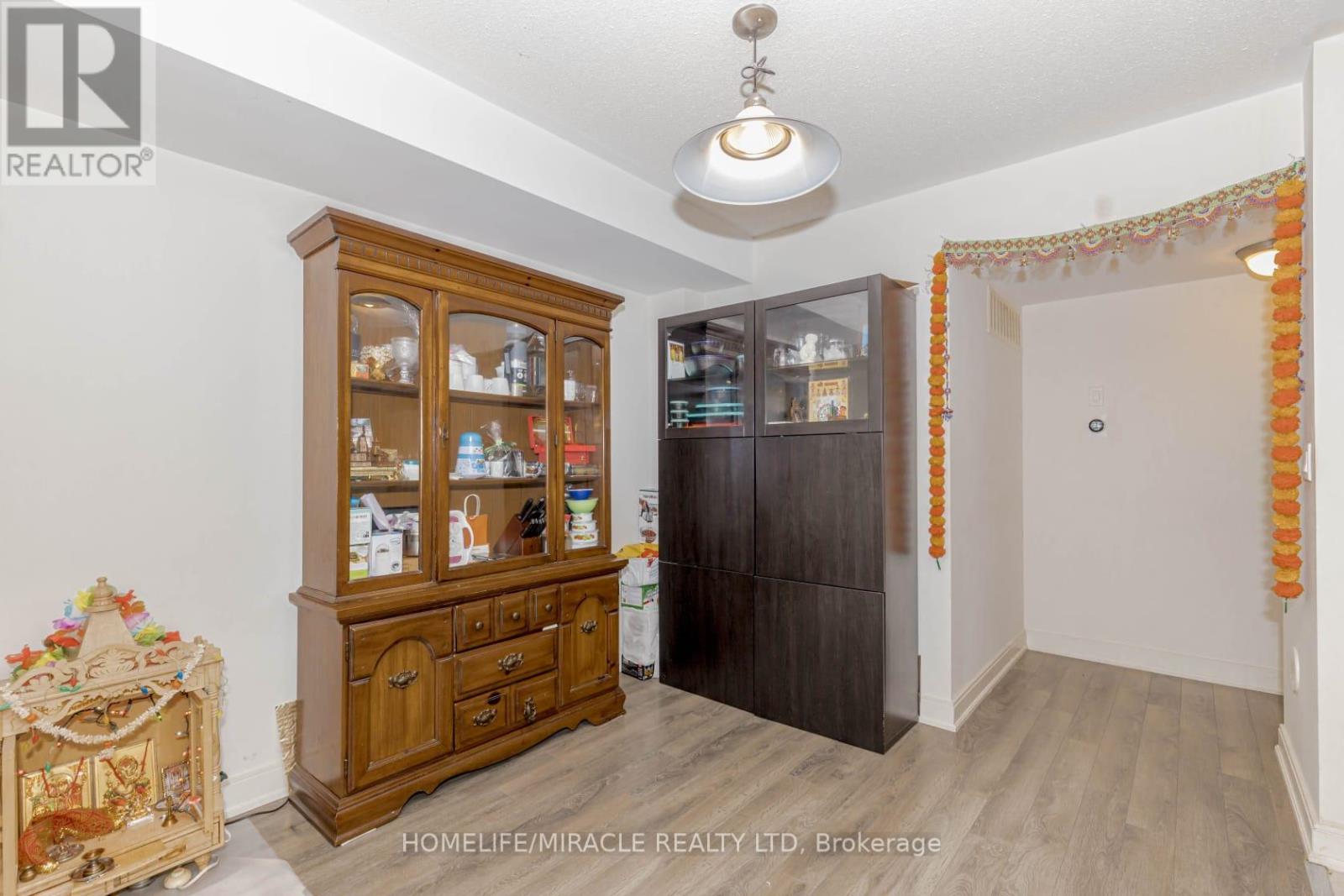 29 - 100 Dufay Road, Brampton, Ontario  L7A 4S3 - Photo 10 - W12951528