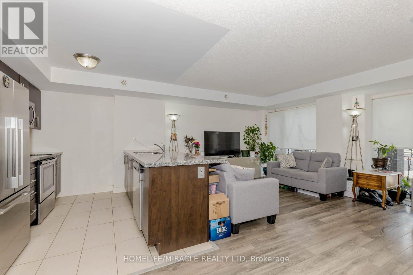 29 - 100 Dufay Road, Brampton, Ontario  L7A 4S3 - Photo 5 - W12951528