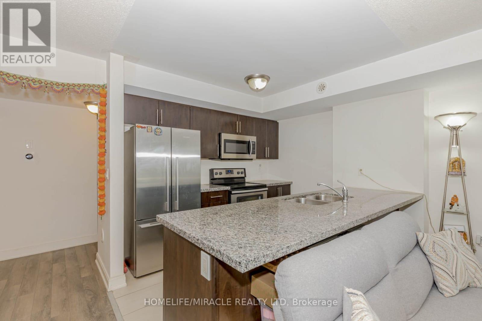 29 - 100 Dufay Road, Brampton, Ontario  L7A 4S3 - Photo 8 - W12951528
