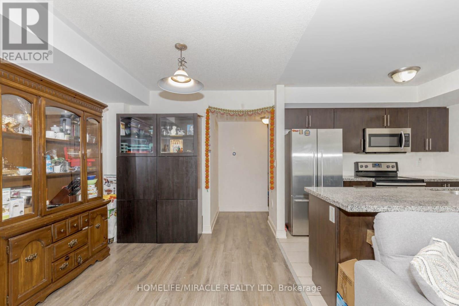 29 - 100 Dufay Road, Brampton, Ontario  L7A 4S3 - Photo 9 - W12951528