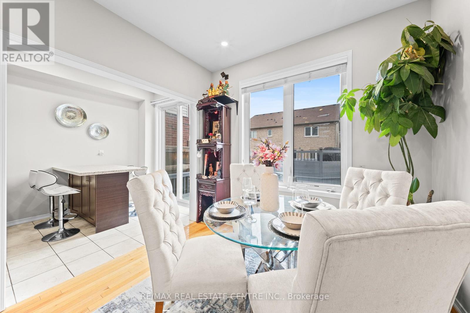 62 Sussexvale Drive, Brampton, Ontario  L6R 0W2 - Photo 15 - W12951536