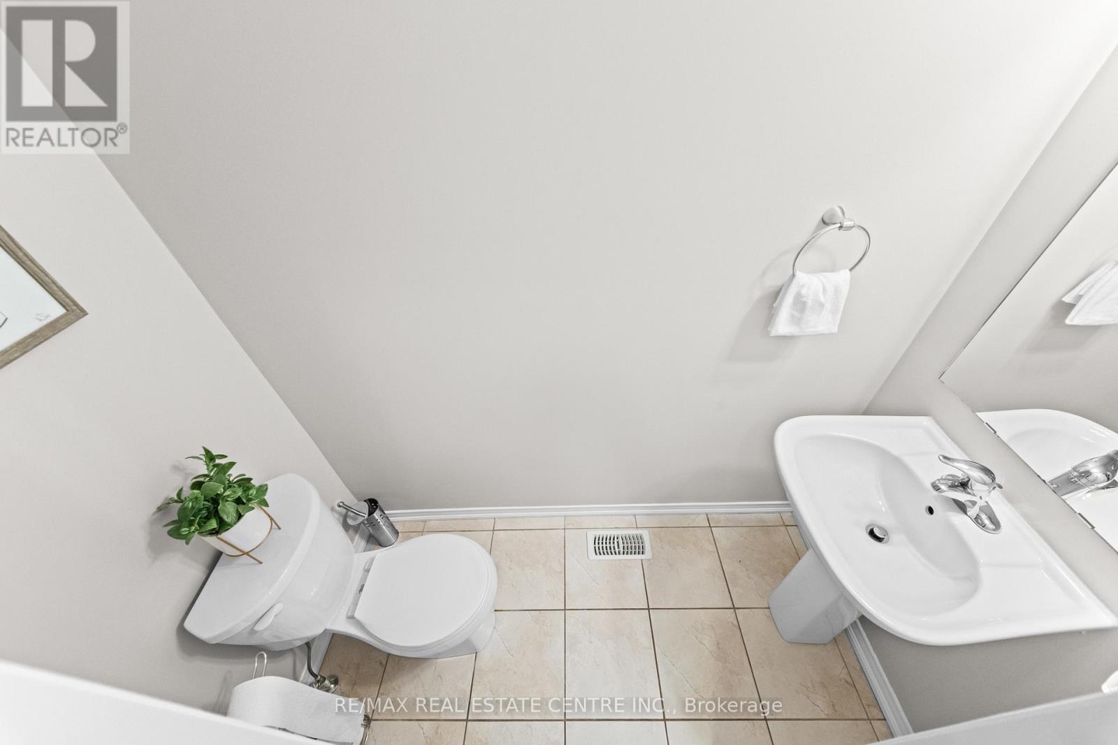 62 Sussexvale Drive, Brampton, Ontario  L6R 0W2 - Photo 27 - W12951536