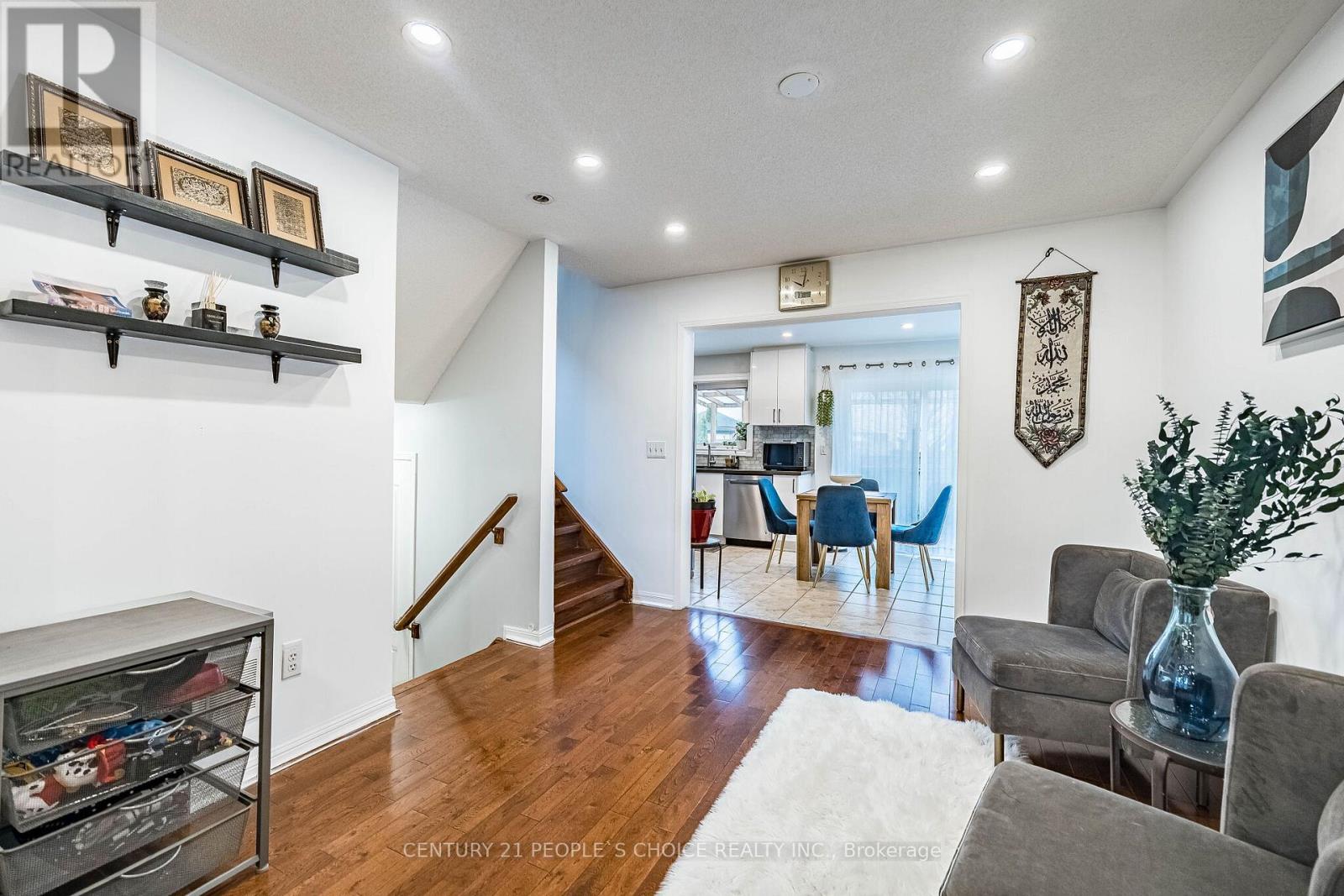 1219 Quest Circle, Mississauga, Ontario  L5N 8B9 - Photo 11 - W12951538