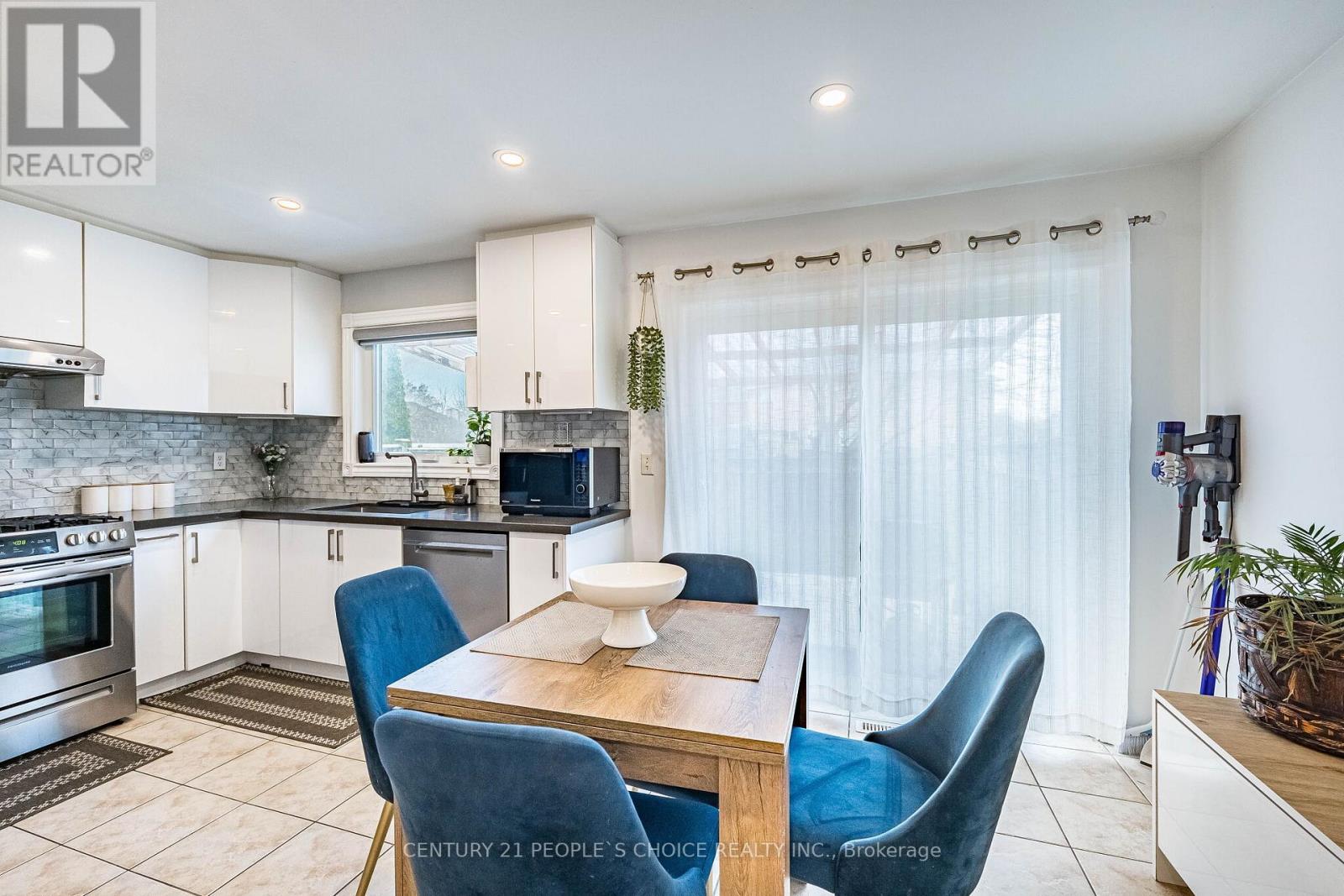 1219 Quest Circle, Mississauga, Ontario  L5N 8B9 - Photo 13 - W12951538