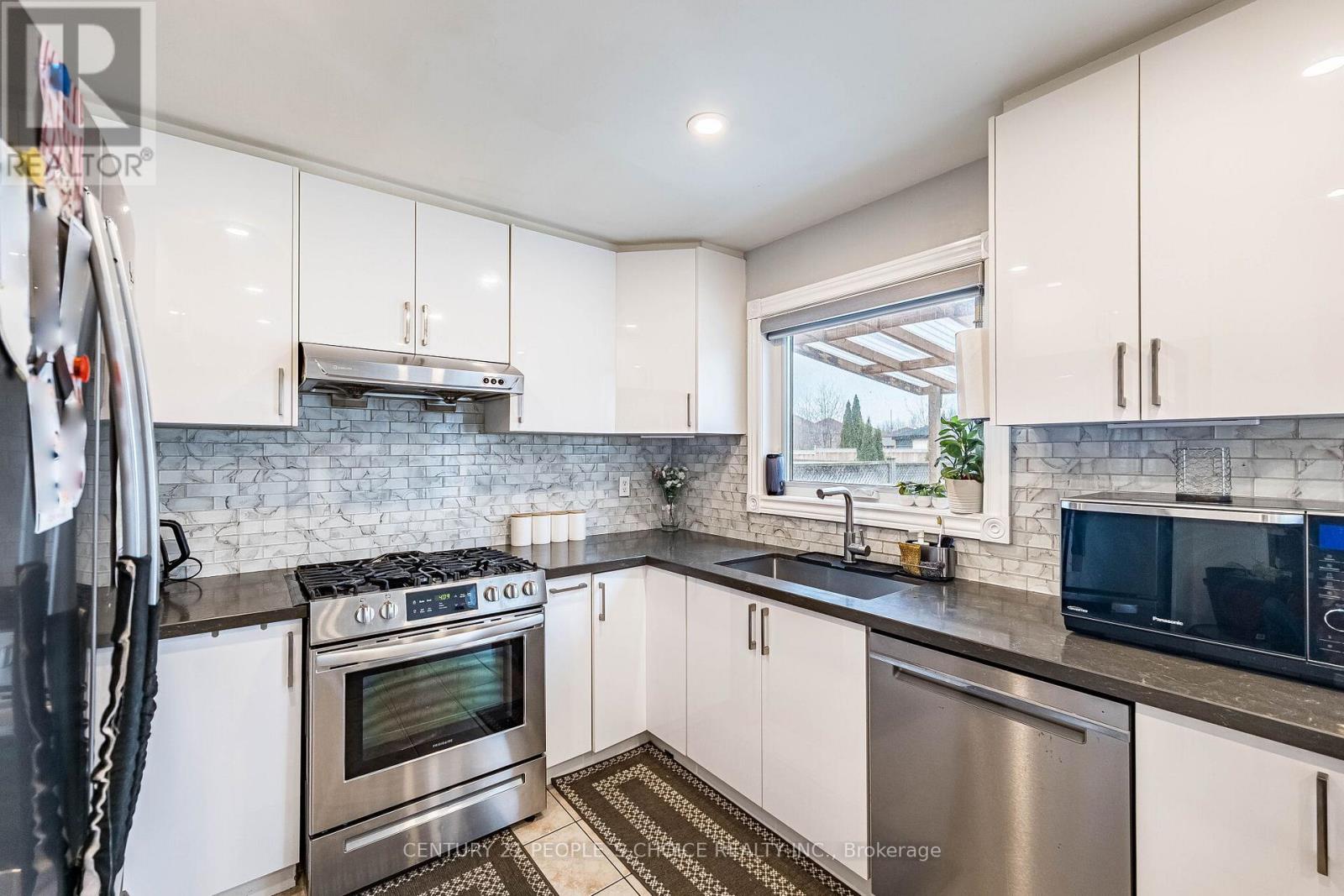 1219 Quest Circle, Mississauga, Ontario  L5N 8B9 - Photo 16 - W12951538