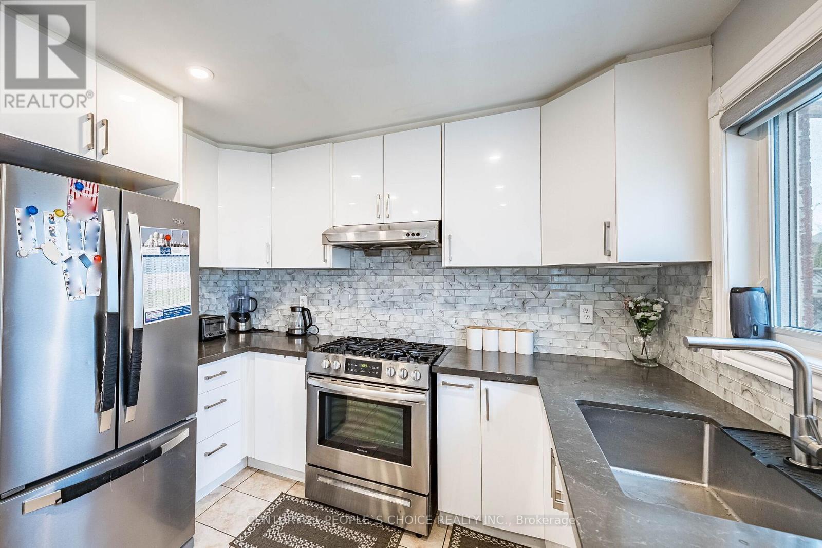 1219 Quest Circle, Mississauga, Ontario  L5N 8B9 - Photo 17 - W12951538