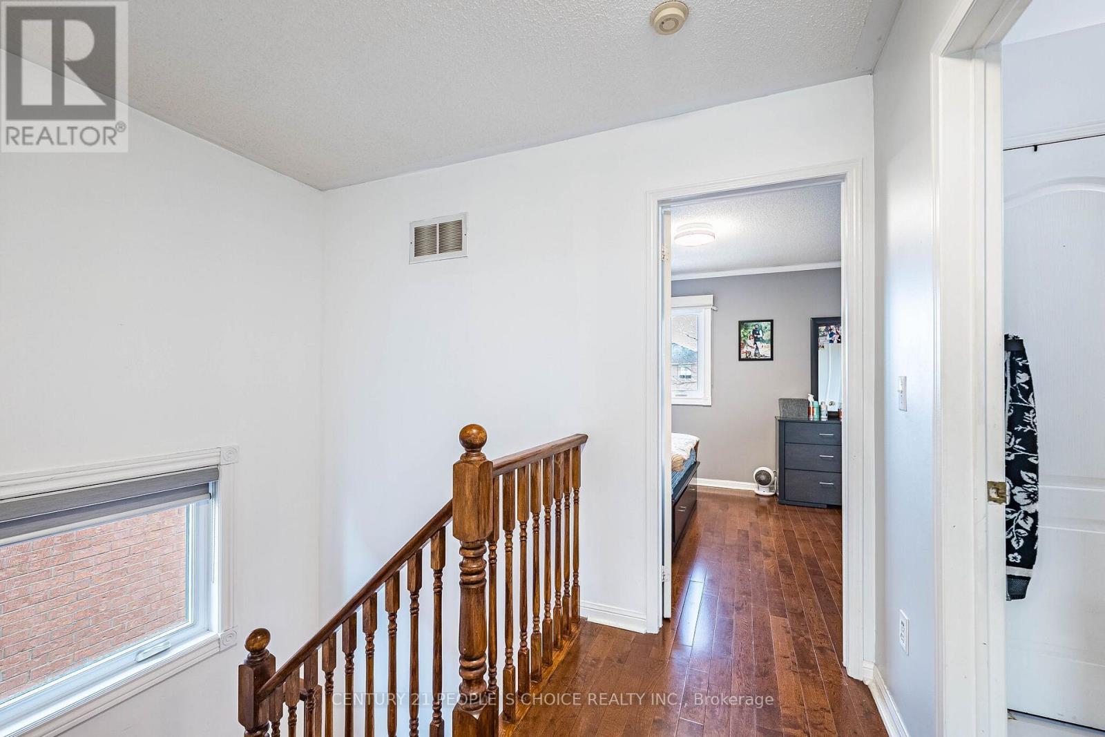 1219 Quest Circle, Mississauga, Ontario  L5N 8B9 - Photo 28 - W12951538