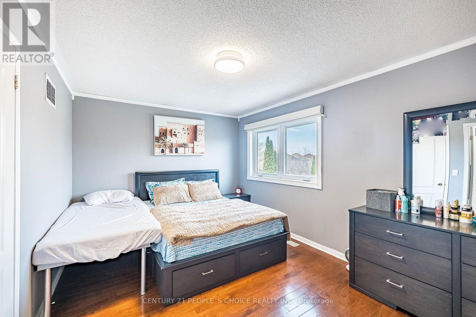 1219 Quest Circle, Mississauga, Ontario  L5N 8B9 - Photo 32 - W12951538