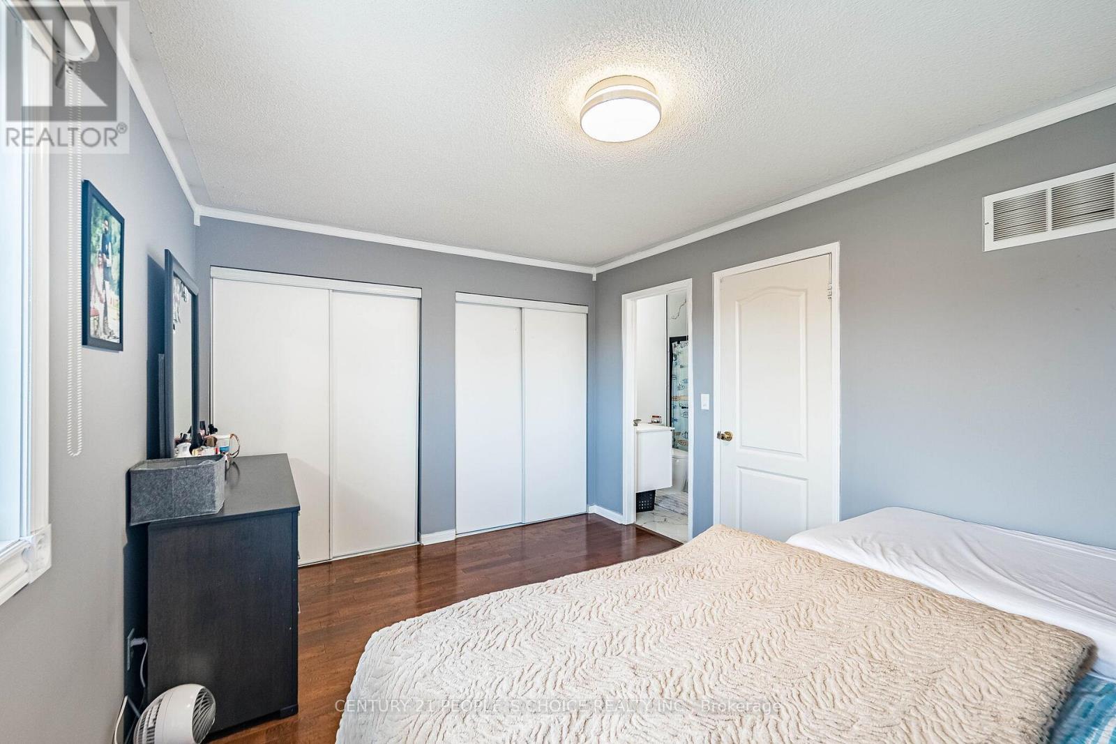 1219 Quest Circle, Mississauga, Ontario  L5N 8B9 - Photo 33 - W12951538