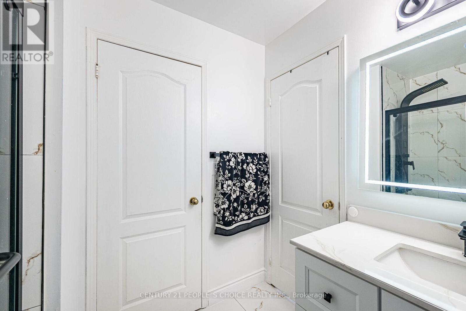 1219 Quest Circle, Mississauga, Ontario  L5N 8B9 - Photo 44 - W12951538