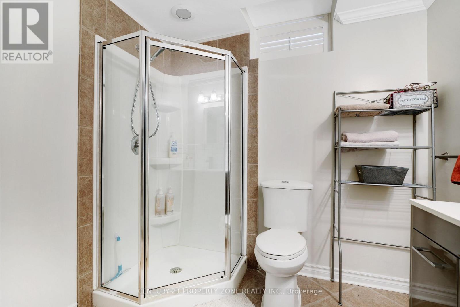 38 Castlegate Boulevard, Brampton, Ontario  L6P 2L3 - Photo 28 - W12951540