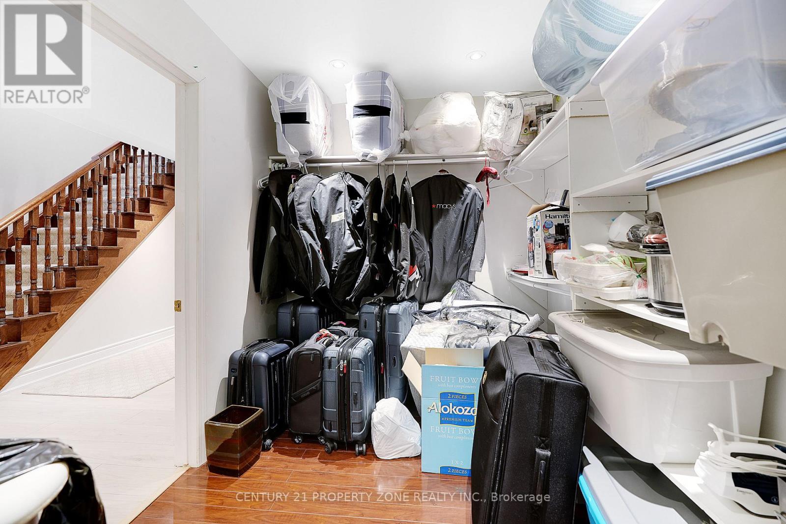 38 Castlegate Boulevard, Brampton, Ontario  L6P 2L3 - Photo 31 - W12951540