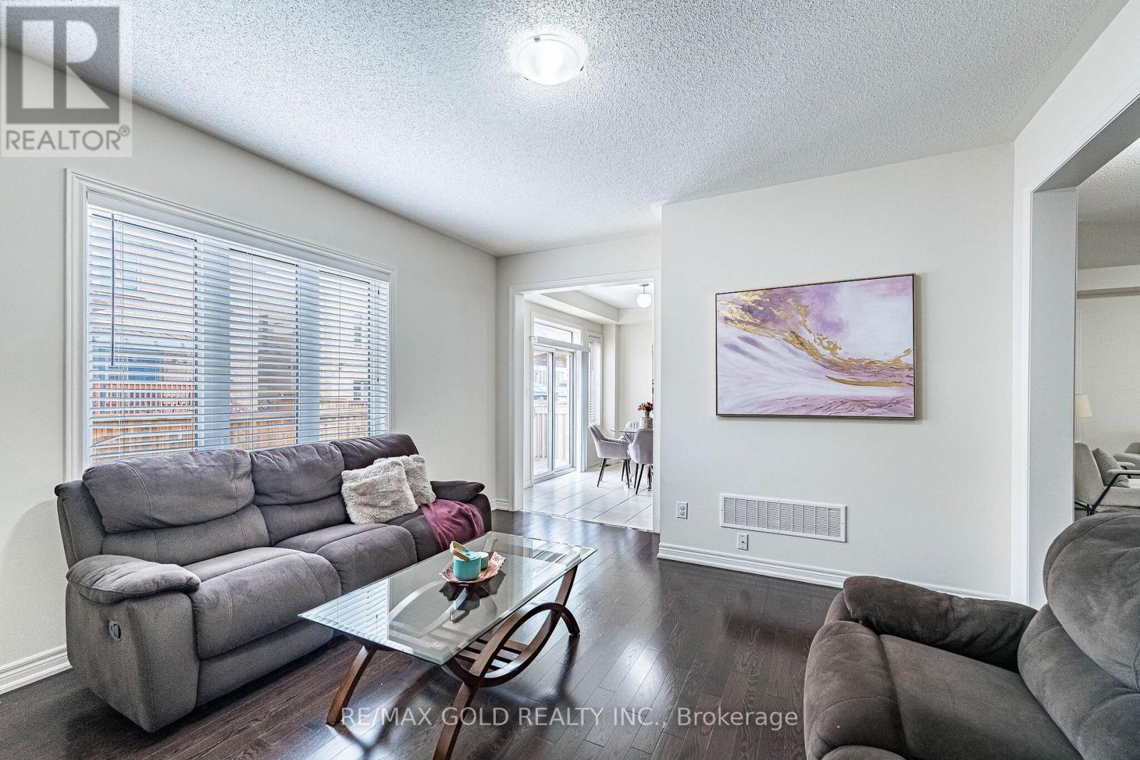 14 Lloyd Crescent, Brampton, Ontario  L7A 4J5 - Photo 11 - W12951574