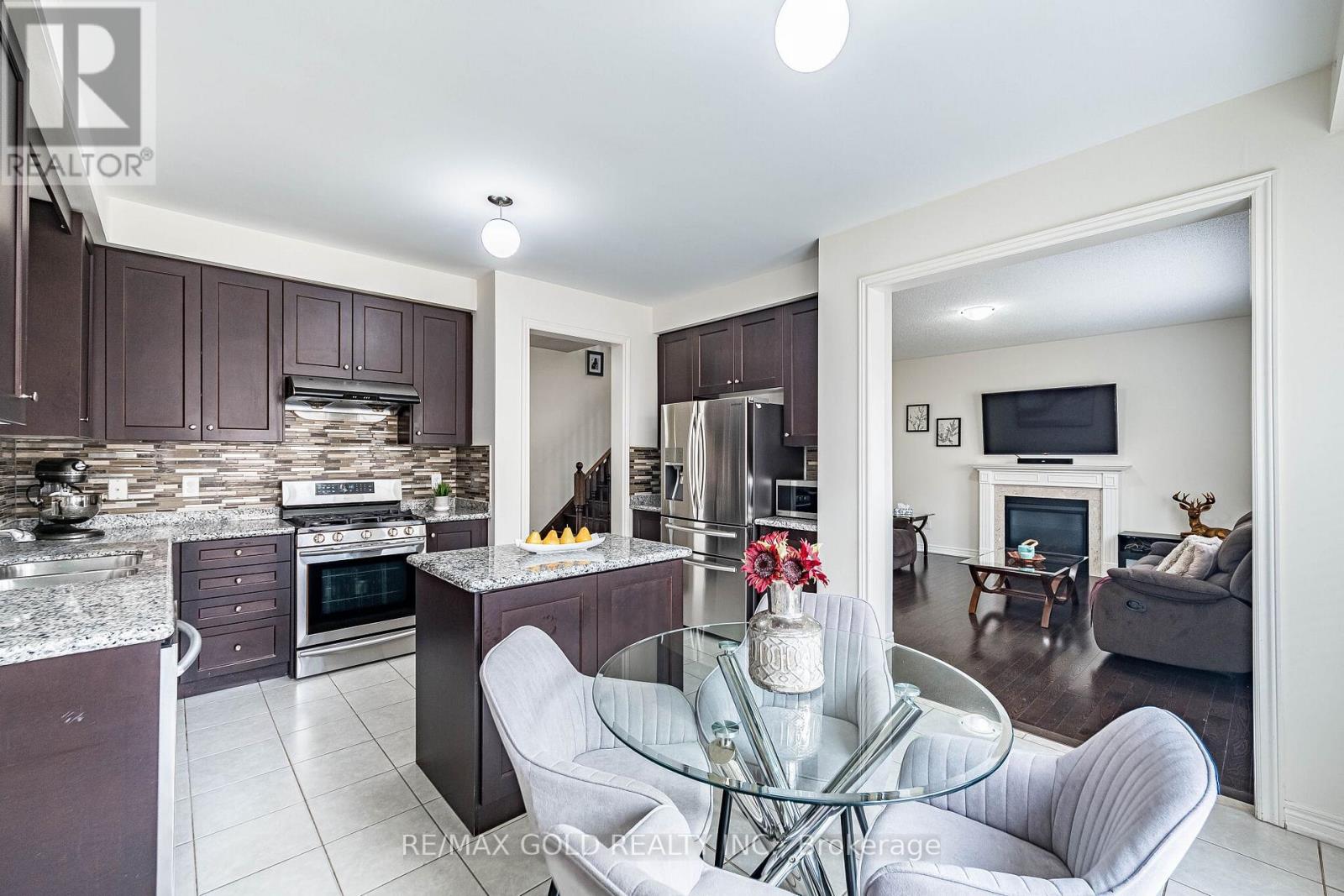 14 Lloyd Crescent, Brampton, Ontario  L7A 4J5 - Photo 12 - W12951574