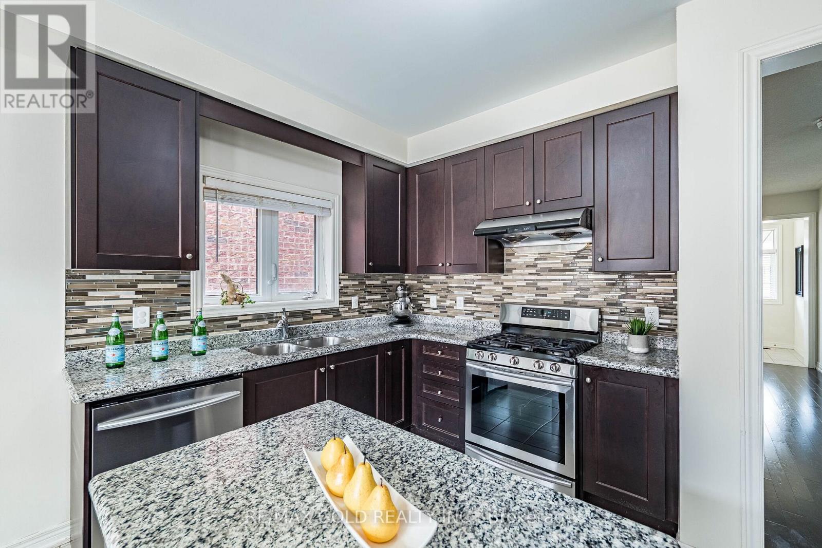 14 Lloyd Crescent, Brampton, Ontario  L7A 4J5 - Photo 13 - W12951574