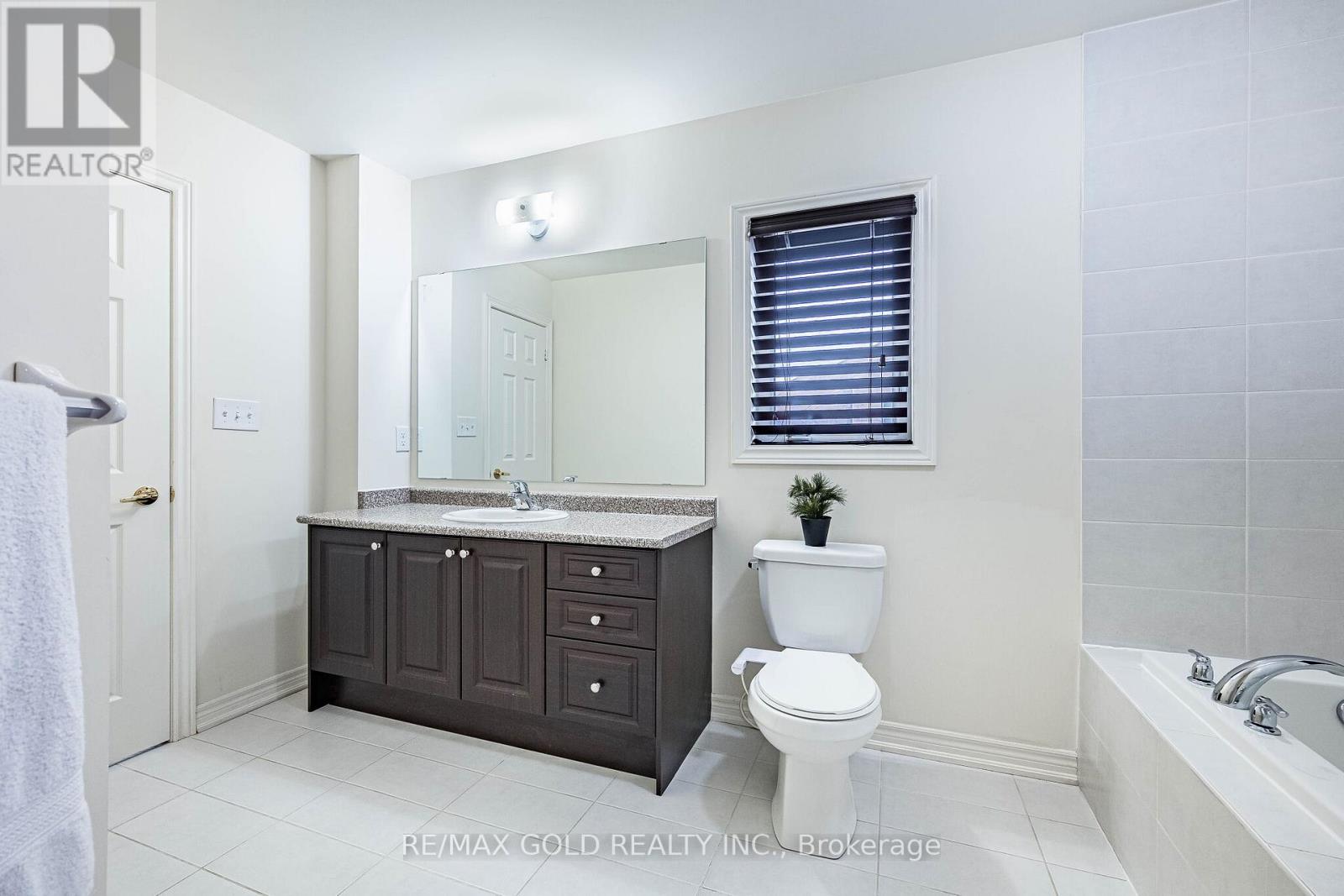 14 Lloyd Crescent, Brampton, Ontario  L7A 4J5 - Photo 25 - W12951574