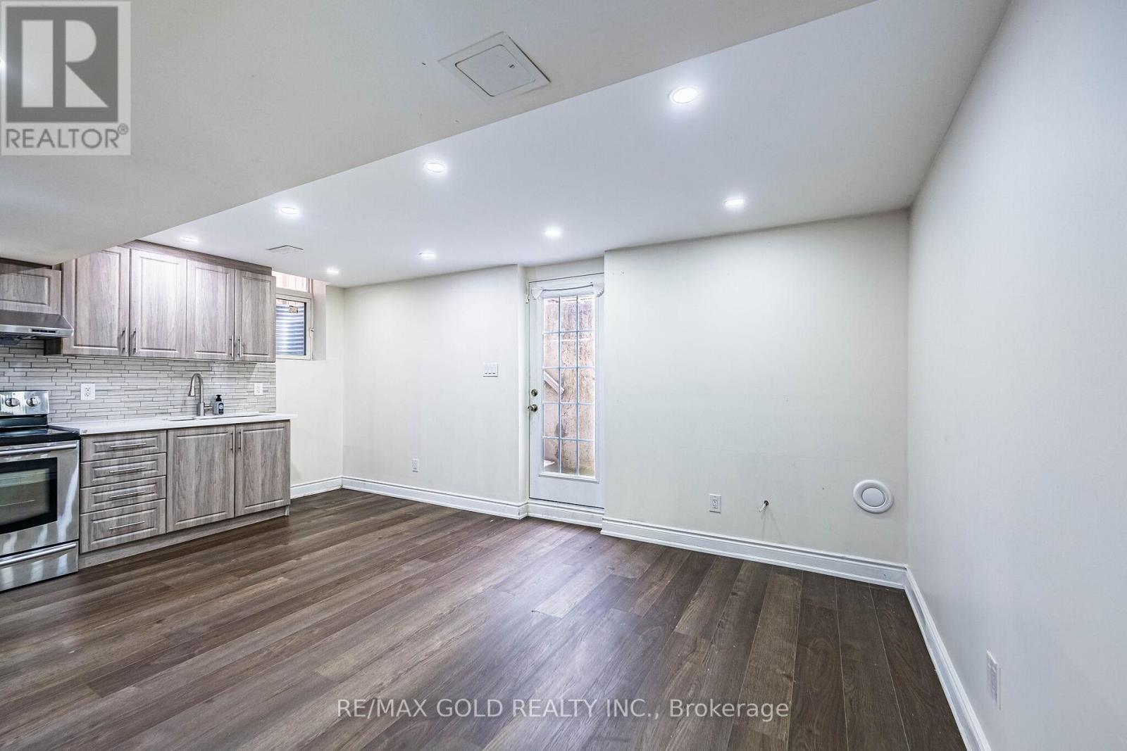 14 Lloyd Crescent, Brampton, Ontario  L7A 4J5 - Photo 31 - W12951574