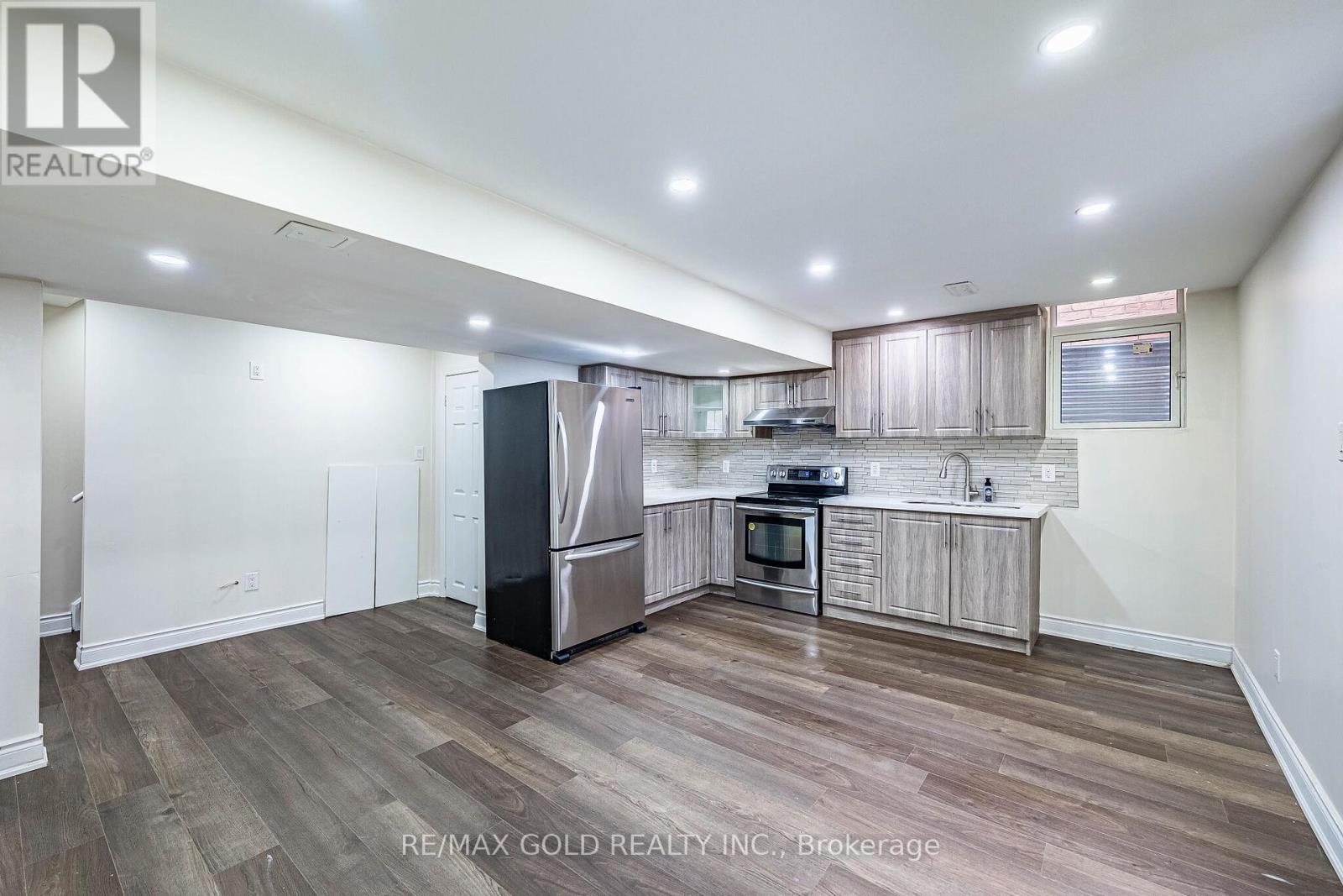 14 Lloyd Crescent, Brampton, Ontario  L7A 4J5 - Photo 33 - W12951574