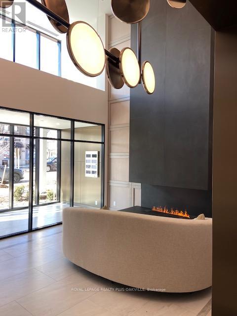 407 - 3285 Carding Mill Trail, Oakville, Ontario  L6M 1S1 - Photo 5 - W12951582