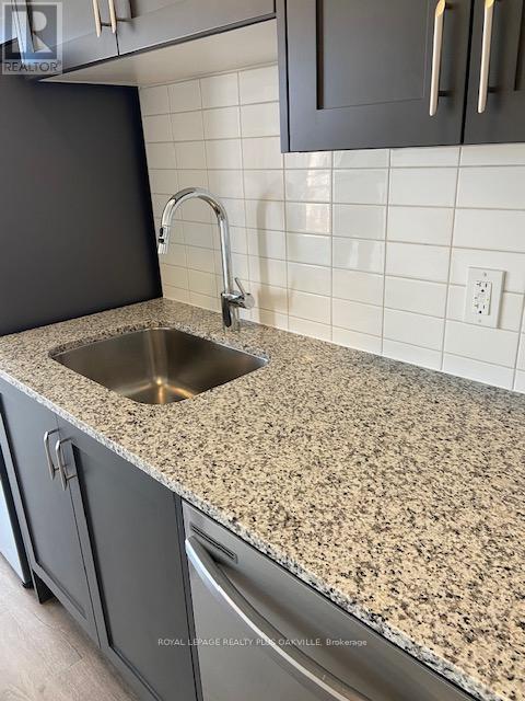 407 - 3285 Carding Mill Trail, Oakville, Ontario  L6M 1S1 - Photo 8 - W12951582