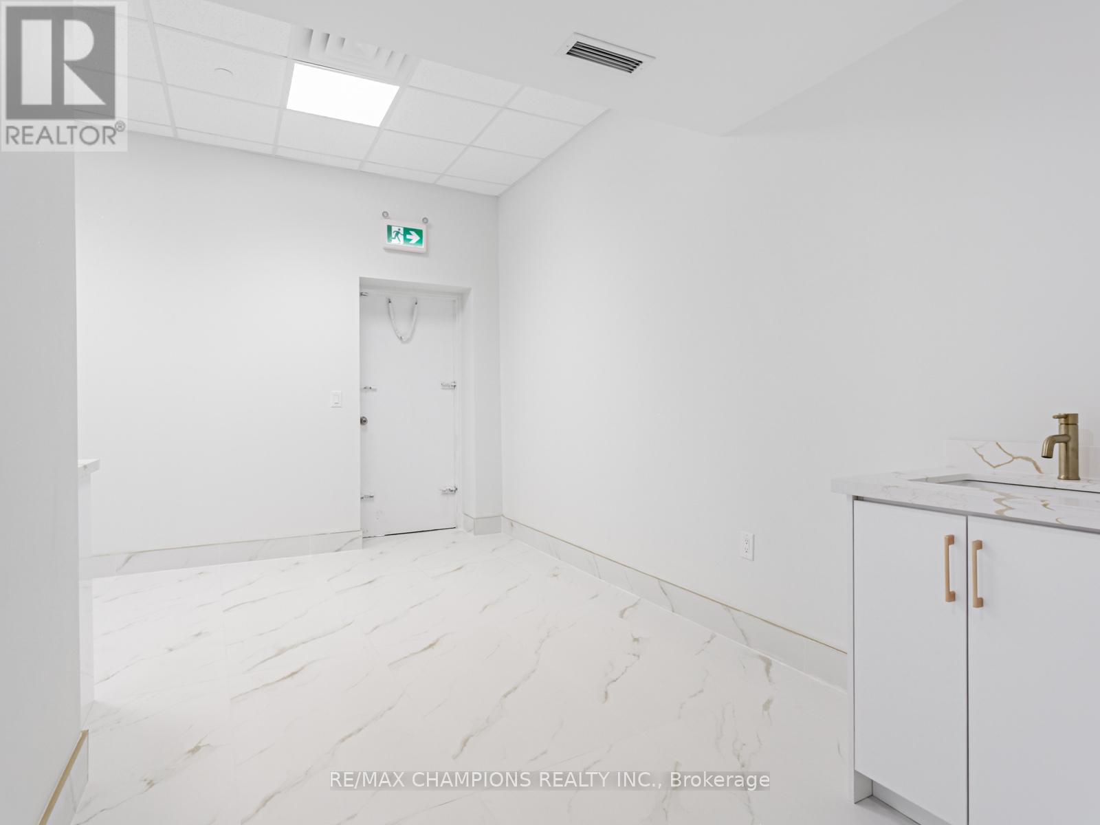 26 - 2565 Steeles Avenue E, Brampton, Ontario  L6T 4L6 - Photo 26 - W12951594