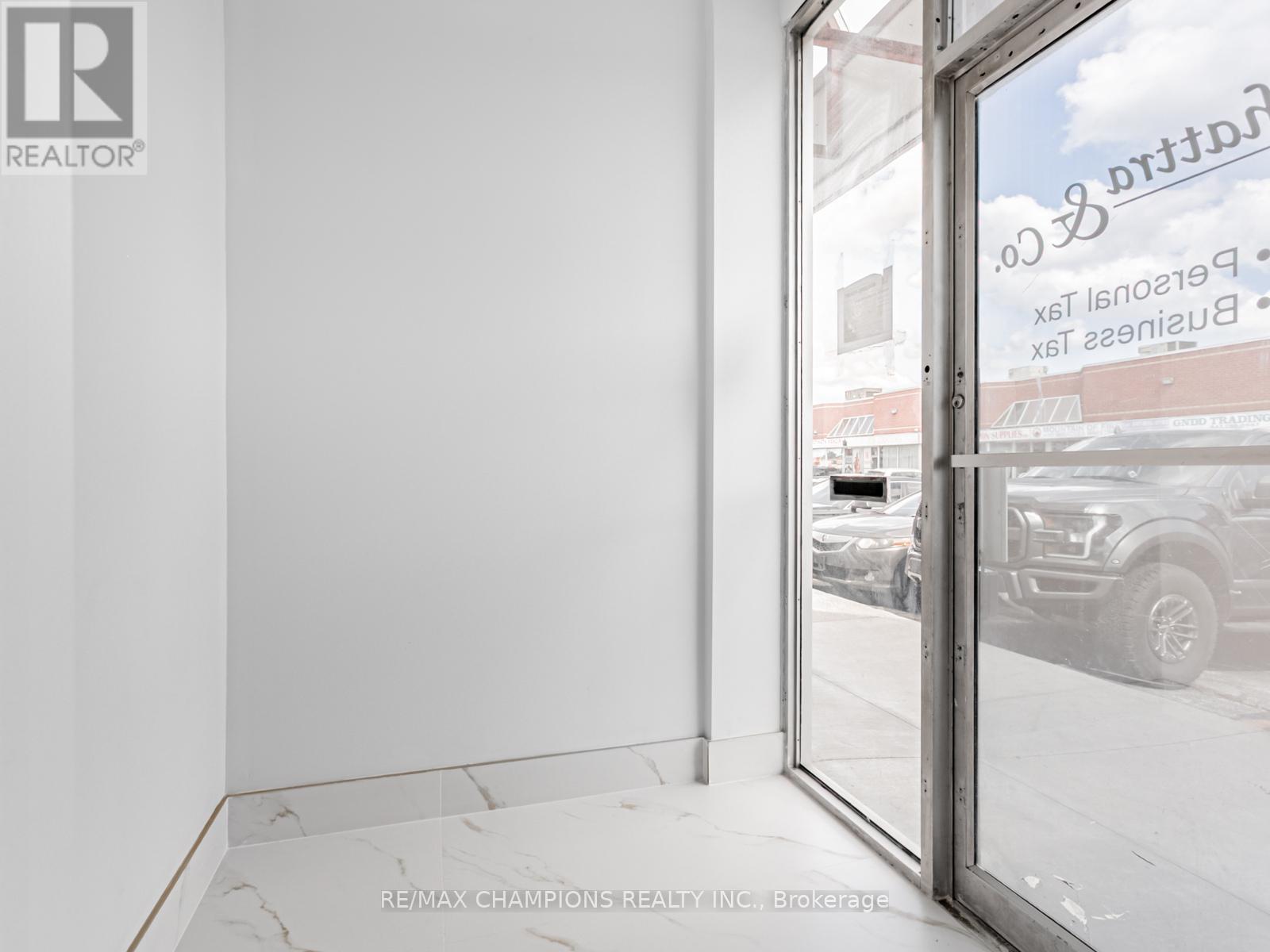 26 - 2565 Steeles Avenue E, Brampton, Ontario  L6T 4L6 - Photo 4 - W12951594