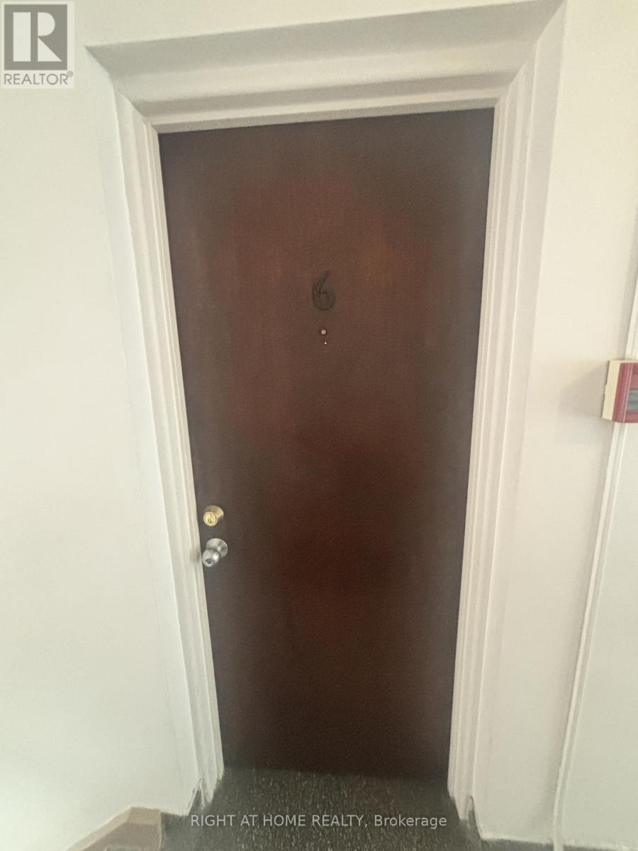 6 - 24 Vanevery Street, Toronto, Ontario  M8V 1Y6 - Photo 2 - W12951610