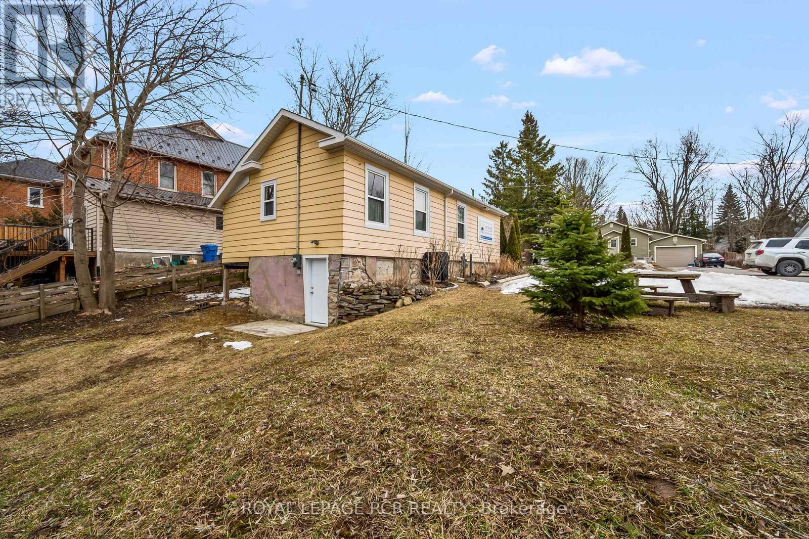 16 Church Street, Orangeville, Ontario  L9W 1N2 - Photo 19 - W12951632