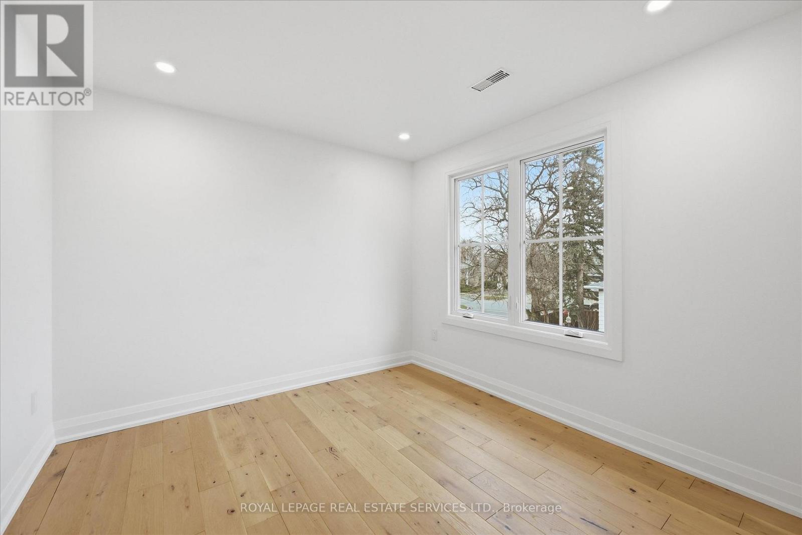 2212 Urwin Crescent, Oakville, Ontario  L6L 2T2 - Photo 32 - W12951654