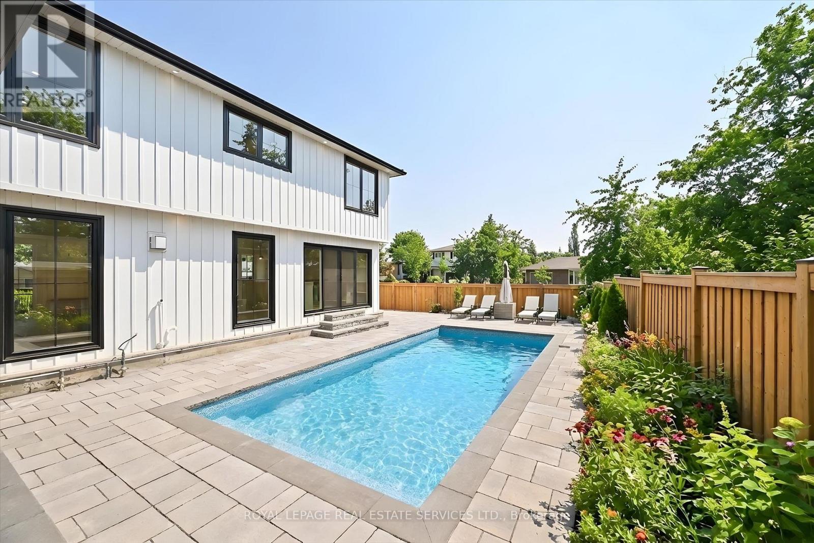 2212 Urwin Crescent, Oakville, Ontario  L6L 2T2 - Photo 47 - W12951654