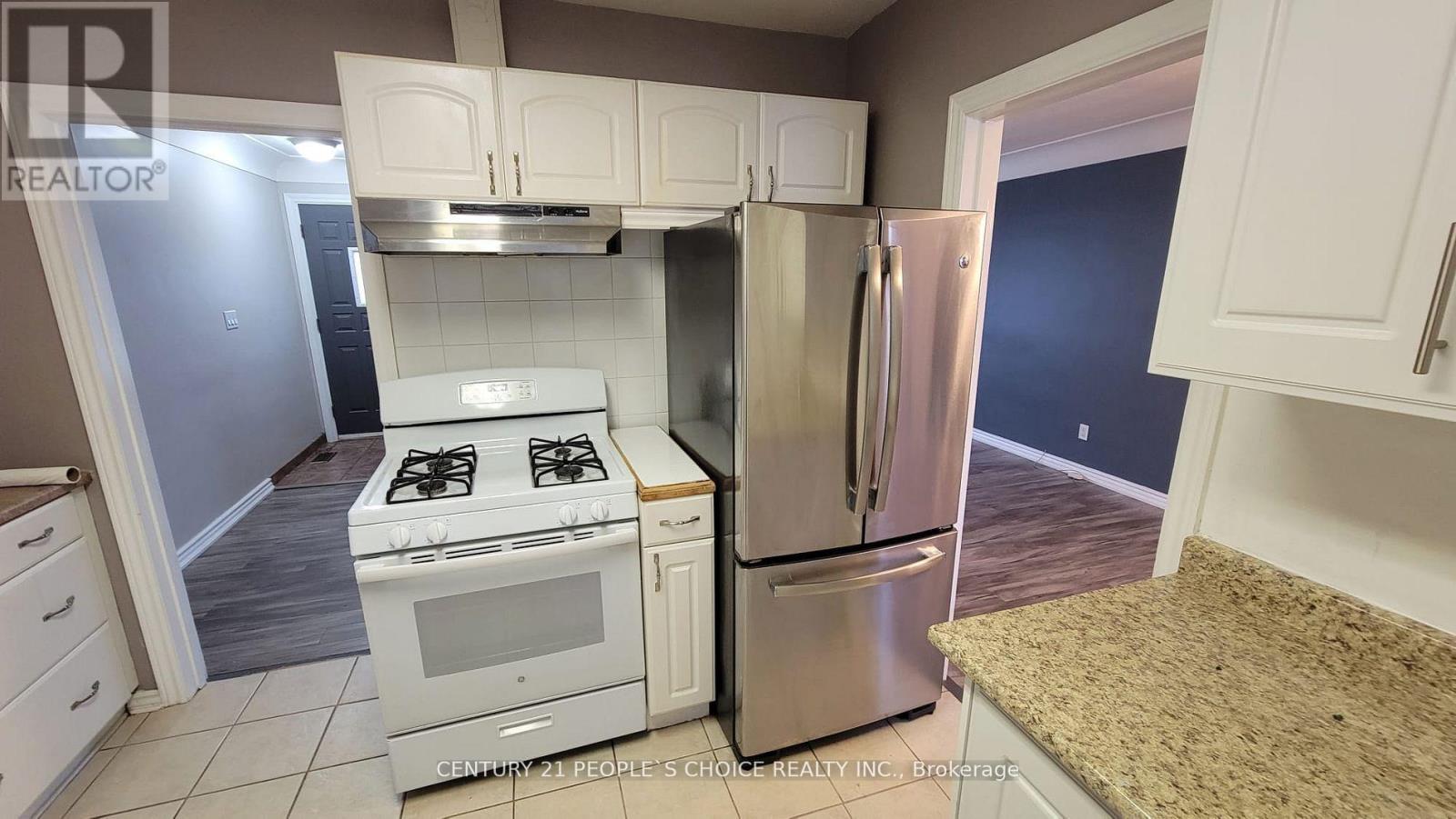 245 Foxbar Road, Burlington, Ontario  L7L 3A2 - Photo 17 - W12951660