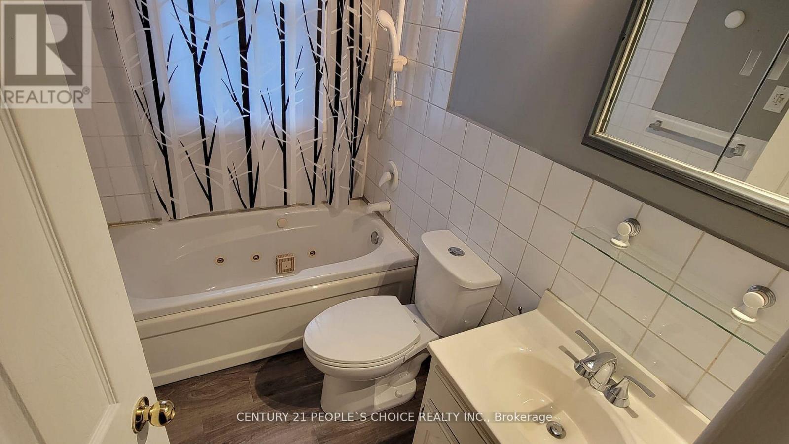 245 Foxbar Road, Burlington, Ontario  L7L 3A2 - Photo 19 - W12951660