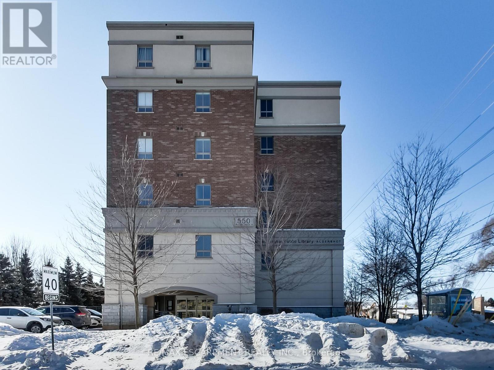 100 - 540 Plains Road E, Burlington, Ontario  L7T 2E3 - Photo 4 - W12951662