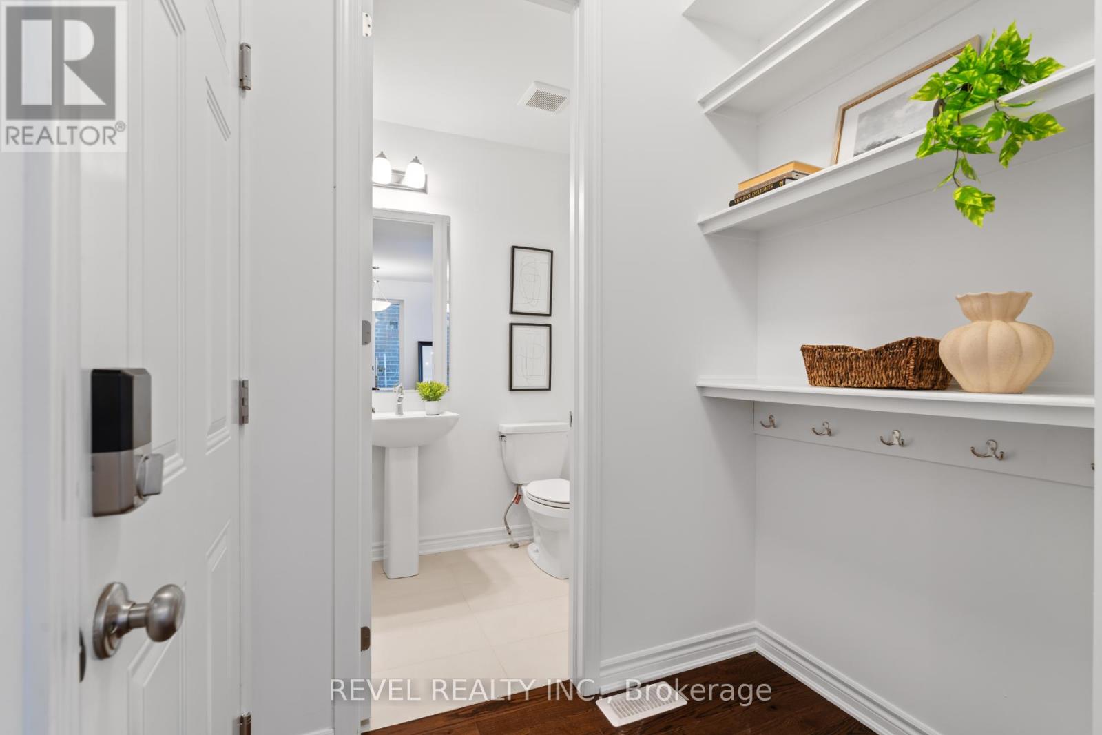 1367 Hearns Place, Milton, Ontario  L9E 2J8 - Photo 17 - W12951704